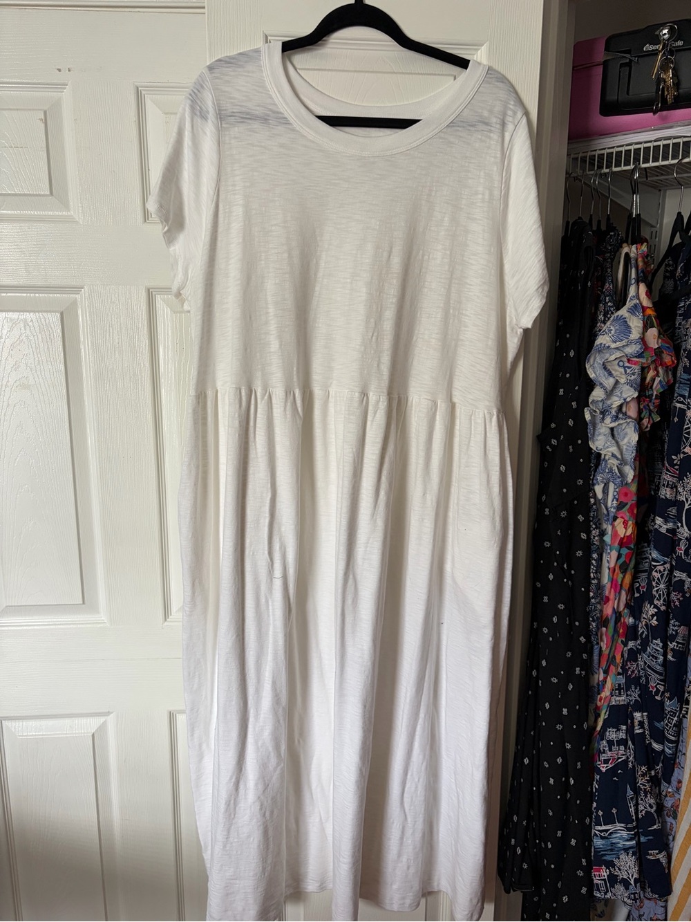 1X Universal Thread White Short-Sleeve Knit Top